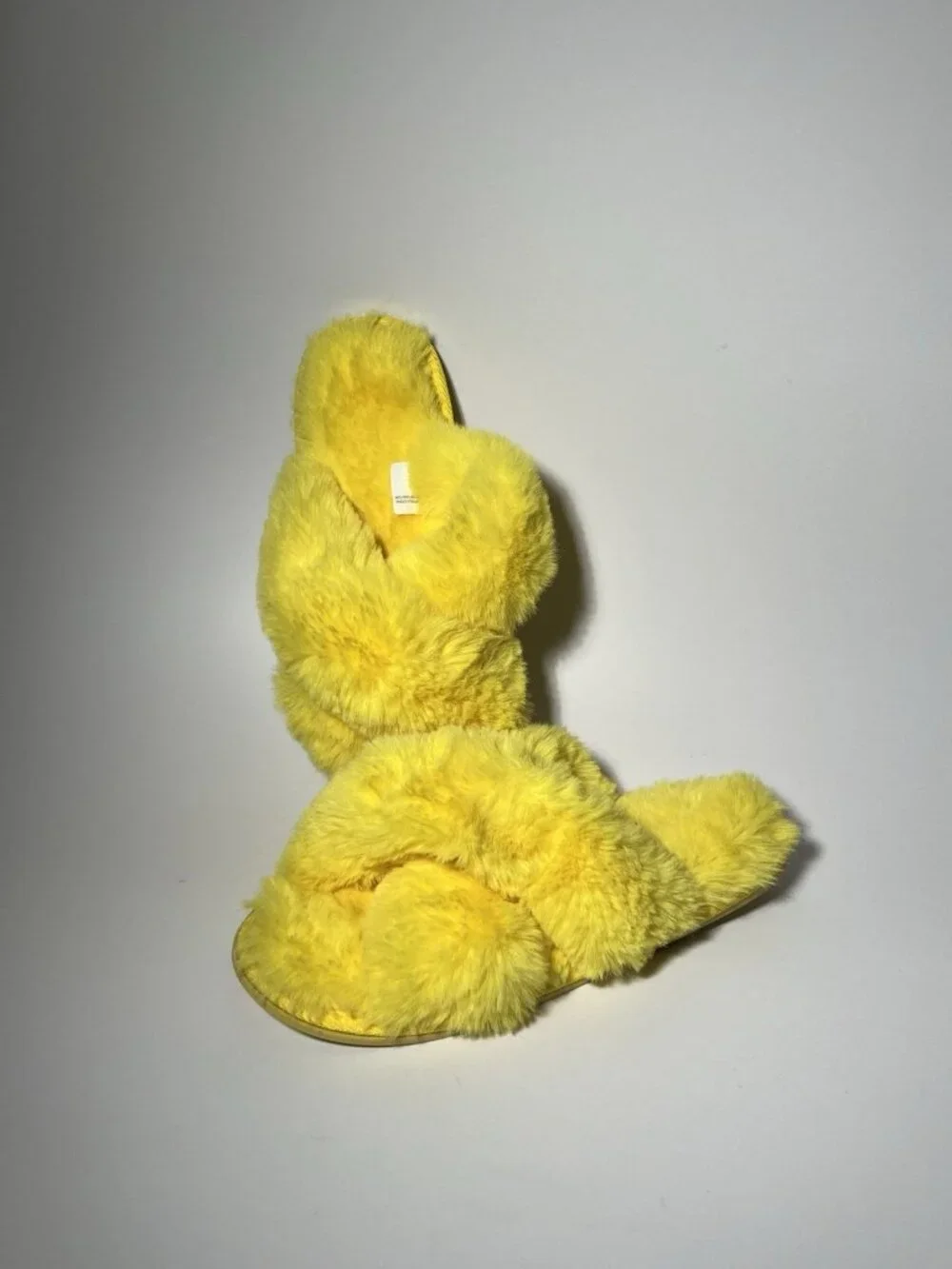 Target Girls Yellow Plush Criss Cross Slide Slippers Size L 4-5